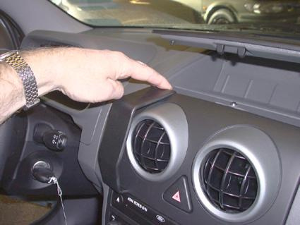Ford Fusion 03-05, Zentriert
