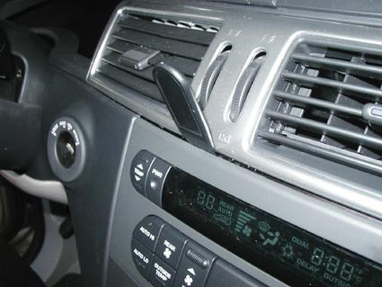 Chrysler Pacifica 04-09, Zentriert