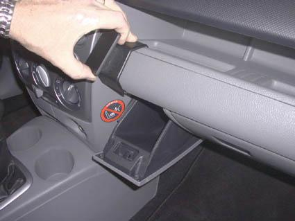 Mazda 2 03-07, Abgewinkelt