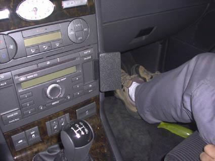 Ford Mondeo 01-07, Abgewinkelt, Niedrig