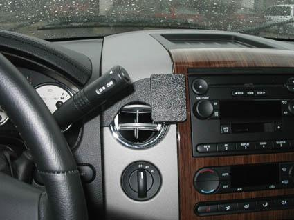 Ford F-150 04-08, Zentriert