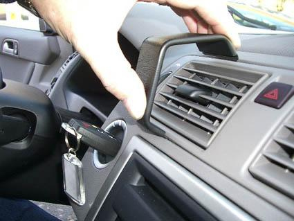 Volvo S40 04-12, Zentriert