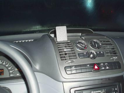 Mercedes Benz Vito 04-14, Zentriert