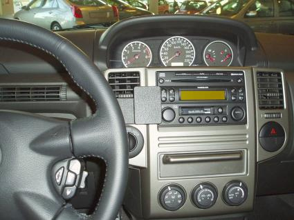 Nissan X-Trail 04-07, Zentriert