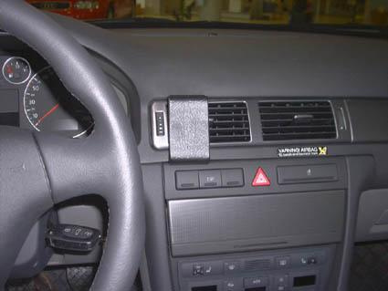 Audi A6 98-03, Mitte