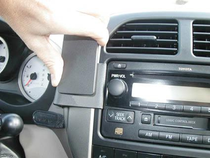 Toyota RAV 4 04-05, Zentriert