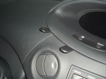 Toyota Yaris 03-05, Zentriert