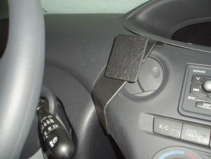 Toyota Yaris 03-05, Zentriert