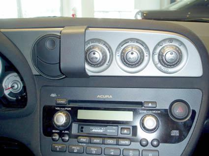 Honda Integra 04-06, Zentriert