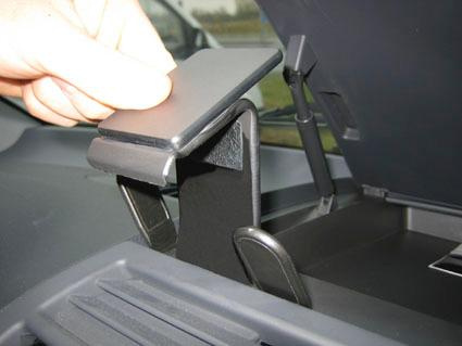 Mercedes Benz Vito 04-14, mittig, Ablagefach