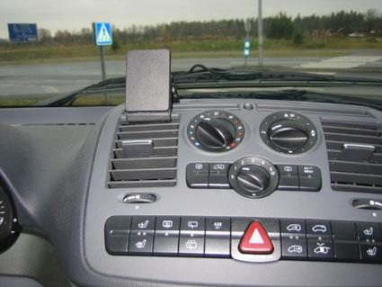 Mercedes Benz Vito 04-14, mittig, Ablagefach