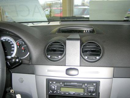 ProClip Montagehalterung Suzuki Reno 05-10, mittig