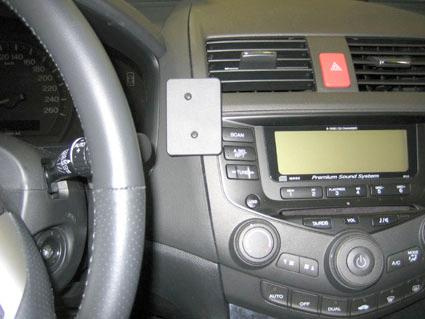 Honda Accord 03-07, mittig