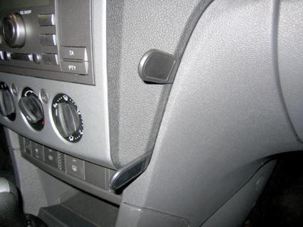 Ford Focus 05-10, angewinkelt