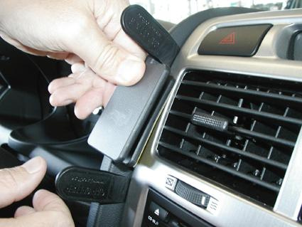 Kia Sportage 05-10, mittig