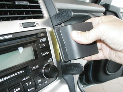 Kia Sportage 05-10, angewinkelt