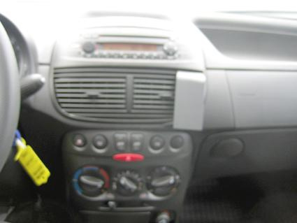 ProClip Montagehalterung Fiat Punto 04-07, angewinkelt