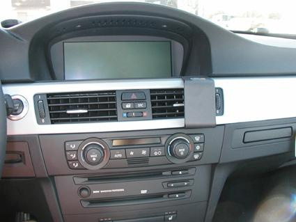 BMW 316-330/E90/E91/E92/E93 05-12, angewinkelt, OEM Nav.