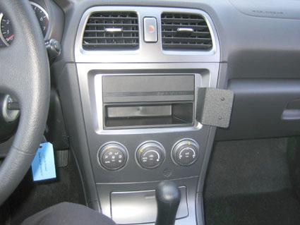 Subaru Impreza 05-07, angewinkelt