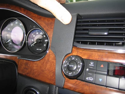 Brodit ProClip, Mercedes Benz CLS-Class 05-10