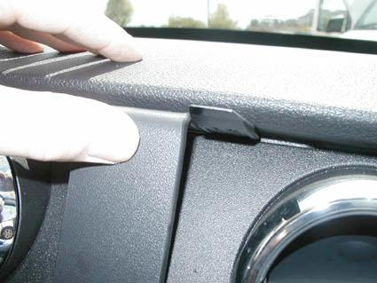 Ford Mustang 05-09, mittig