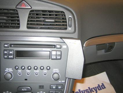 Volvo V70 05-08, angewinkelt hoch