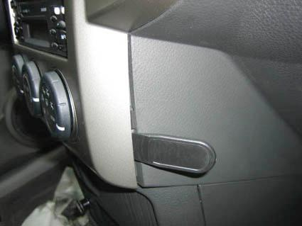 Nissan X-Trail 04-07, angewinkelt, niedrig
