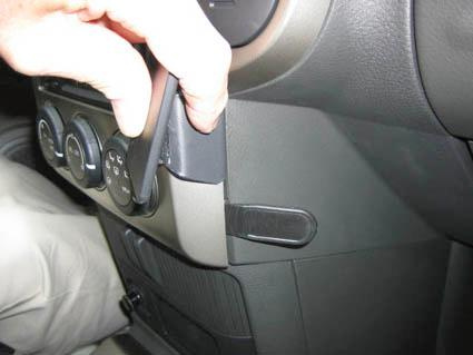 Nissan X-Trail 04-07, angewinkelt, niedrig