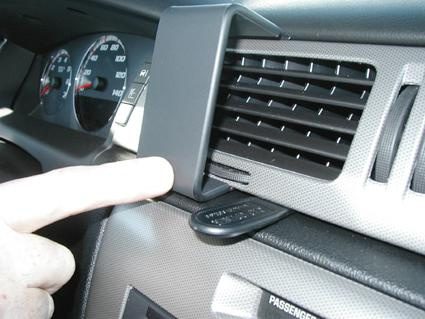Chevrolet Impala 06-13, Zentriert