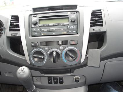 Toyota HiLux 06-11, Winklig