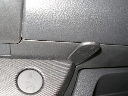Nissan Note 06-12, Winklig