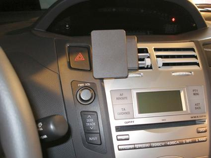 Toyota Yaris 06-11, Zentriert
