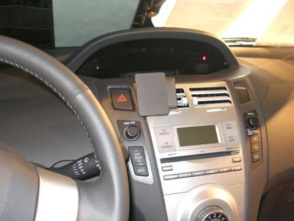Toyota Yaris 06-11, Zentriert