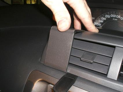 Daihatsu Materia 07-13, Zentriert