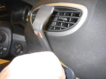Renault Clio 06-12, Winklig