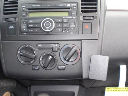 Nissan Tiida/Tiida Latio 07-11, Angled