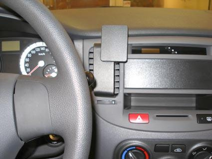 Kia Rio 06-11, Zentriert