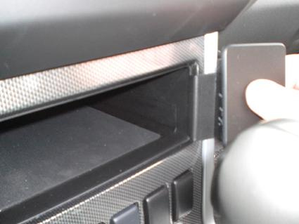 Nissan Pathfinder 10-12, Abgewinkelt