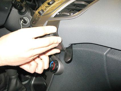 Ford Fiesta 09-15, Abgewinkelt