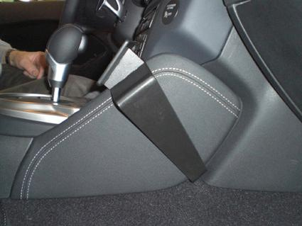 Nissan 370 Z 09-15, Abgewinkelt