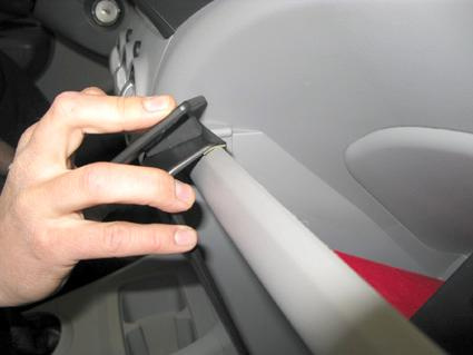 Nissan Pixo 09-15, angewinkelt