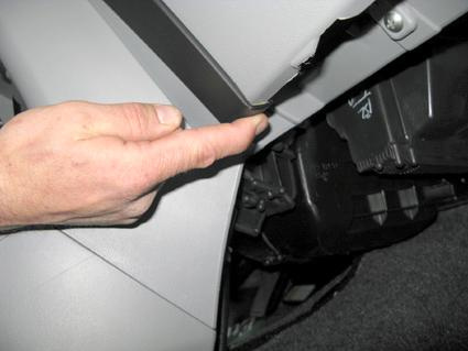 Nissan Pixo 09-15, angewinkelt