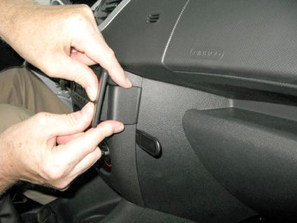 Peugeot 206+ 09-13, angewinkelt