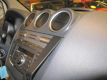 Ford Transit Connect/Tourneo Connect 10-13, angewinkelt