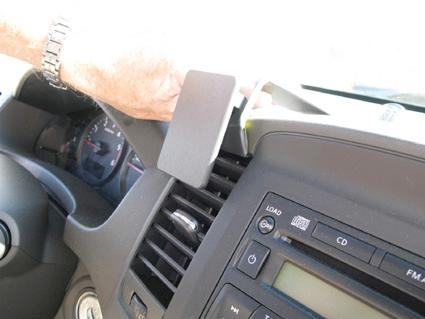 Nissan Navara 11-15, Zentriert