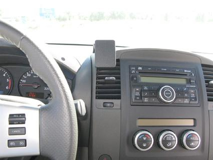 Nissan Navara 11-15, Zentriert