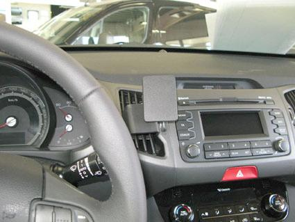 Kia Sportage 11-15, zentriert