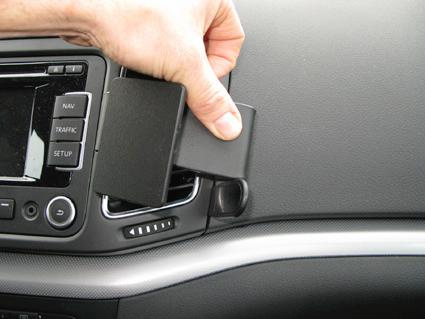 Volkswagen Sharan 11-15, angewinkelt