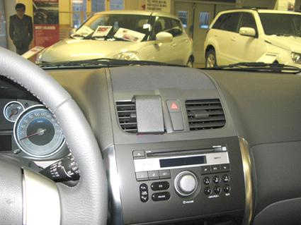 Suzuki SX4 11-15, zentriert
