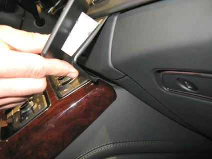 ProClip Montagehalterung Audi A8 11-15, angewinkelt